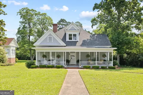 406 N Madison Ave, Eatonton, GA 31024