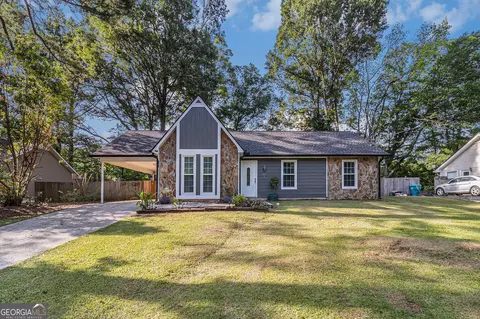 Exterior - 113 Caldwell Dr, Hampton, GA 30228 photo 3 of 8