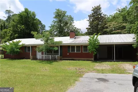 695 Lanes Bridge Rd, Jesup, GA 31545