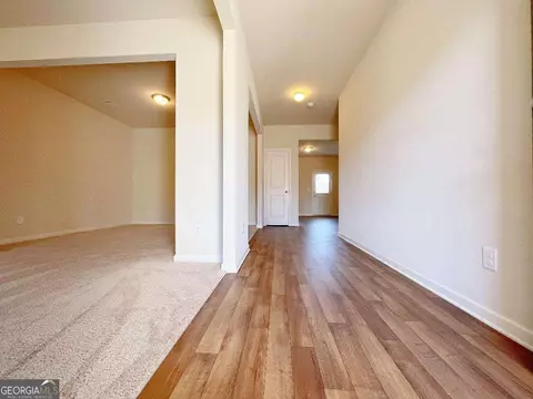 279 Darling Ln, Pendergrass, GA 30567 photo 3