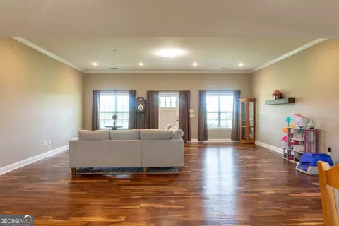 Living - 117 Lovett Scott Rd, Adrian, GA 31002 photo 4 of 4