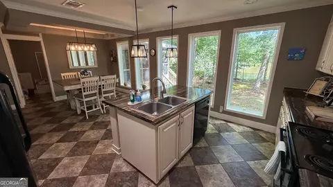 543 Lakeshore Dr, Jackson, GA 30233 photo 16