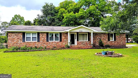 100 Redbud Cir, Warner Robins, GA 31093