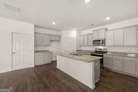 Kitchen - 11889 Aukerman Way, Hampton, GA 30228 photo 1 of 1
