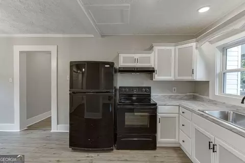 Kitchen - 283 Easy St, Toccoa, GA 30577 photo 2 of 2