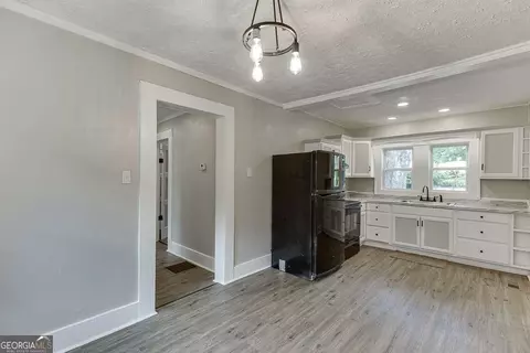 Entry Way - 283 Easy St, Toccoa, GA 30577 photo 2 of 5