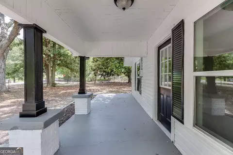 Exterior - 283 Easy St, Toccoa, GA 30577 photo 2 of 3