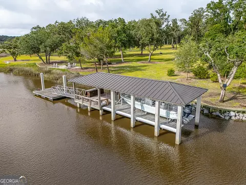 24 Carriage Dr, St. Simons, GA 31522