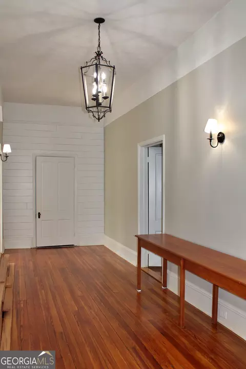 Entry Way - 120 Holmes St, Barnesville, GA 30204 photo 2 of 4