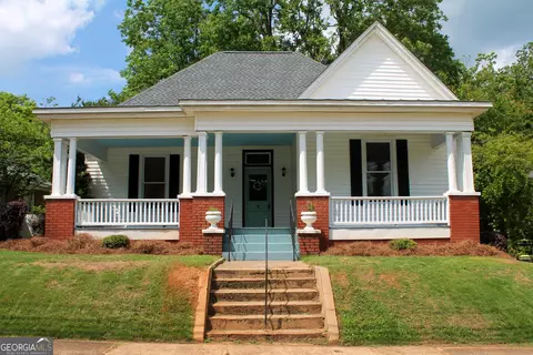 120 Holmes St, Barnesville, GA 30204