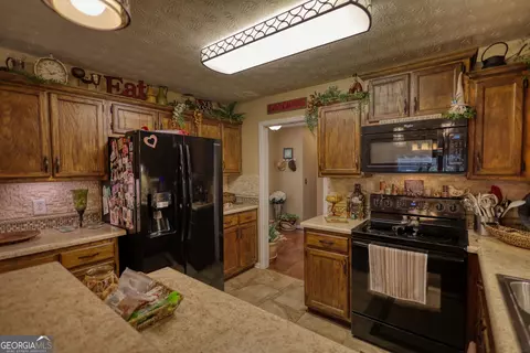 Kitchen - 55 Ashton Pl, Covington, GA 30016 photo 7 of 7