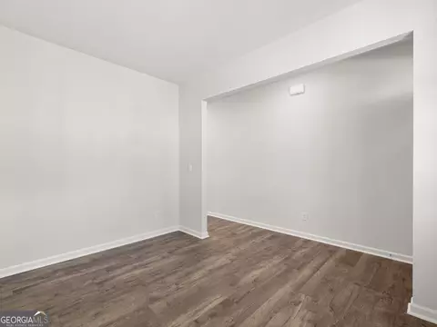 8223 Coldstream Dr, Fairburn, GA 30213 photo 4