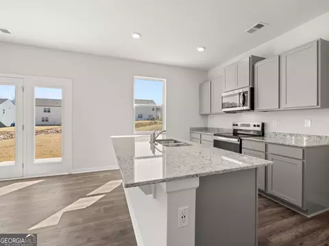 8223 Coldstream Dr, Fairburn, GA 30213 photo 6