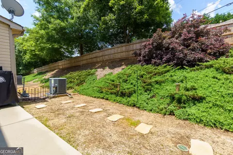 Exterior - 2968 Oshields Ct SW, Marietta, GA 30060 photo 9 of 11