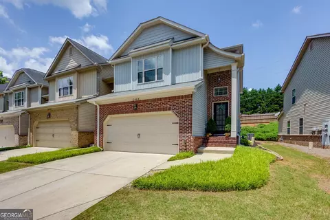 Exterior - 2968 Oshields Ct SW, Marietta, GA 30060 photo 4 of 11