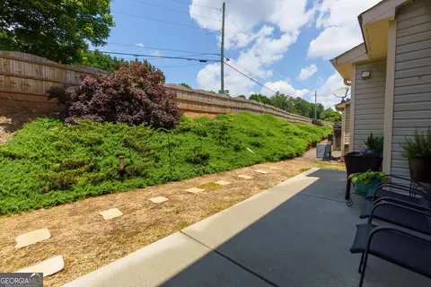Exterior - 2968 Oshields Ct SW, Marietta, GA 30060 photo 8 of 11