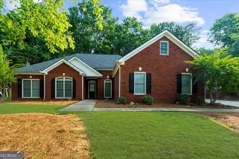 7610 Golden Sands Dr, Cumming, GA 30041