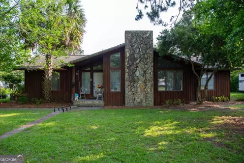 164 Plier St, Baxley, GA 31513