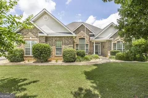 104 Rose Petal Dr, Warner Robins, GA 31088