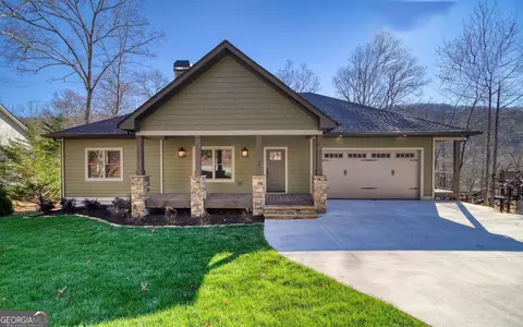 2628 Rolling River Dr, Hiawassee, GA 30546