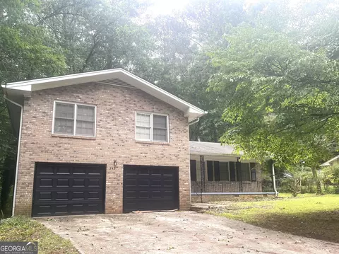 345 Fond Du Lac Dr, Stone Mountain, GA 30088