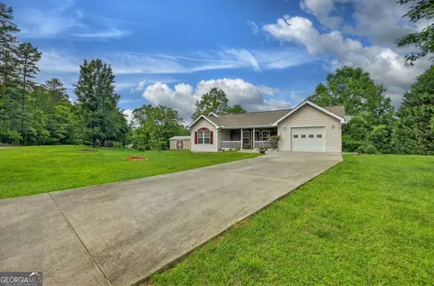 288 Walnut Hills Dr, Mineral Bluff, GA 30559