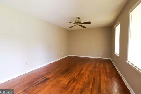 Living - 531 Ansley Ave, Perry, GA 31069 photo 1 of 4