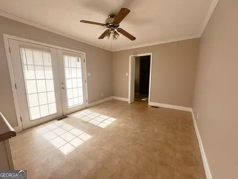 Living - 531 Ansley Ave, Perry, GA 31069 photo 4 of 4