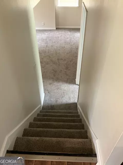 Entry Way - 1776 Smokey Rd, Lagrange, GA 30241 photo 3 of 3