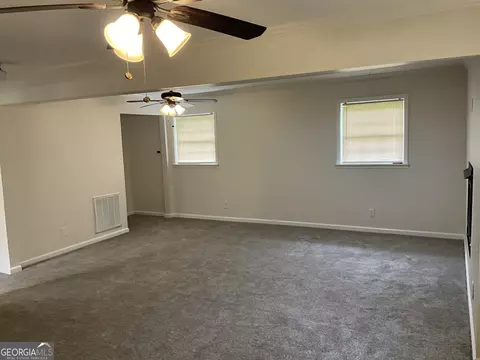 Living - 1776 Smokey Rd, Lagrange, GA 30241 photo 3 of 3