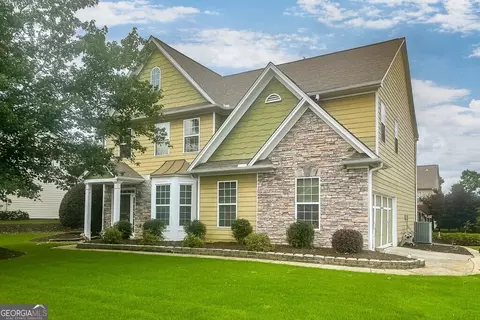 1683 Sahale Falls Dr, Braselton, GA 30517