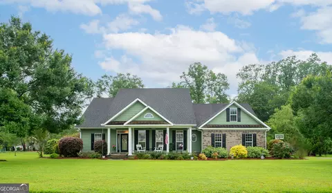 8 Wysteria Ln, Claxton, GA 30417