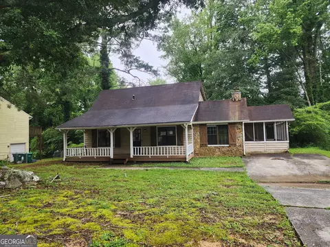 6679 Cameron Rd, Morrow, GA 30260