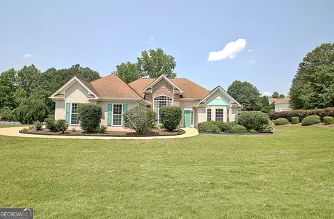 115 Sunderland Cir, Fayetteville, GA 30215