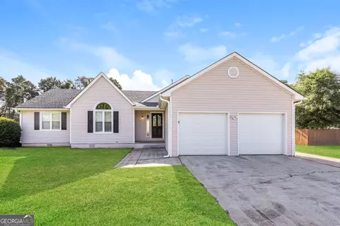 11102 Hunters Ln, Hampton, GA 30228
