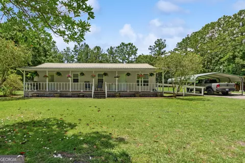 3643 Clarks Bluff Rd, Kingsland, GA 31548