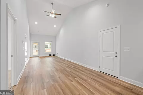 Living - 118 Lenox Cir, Lagrange, GA 30241 photo 1 of 3