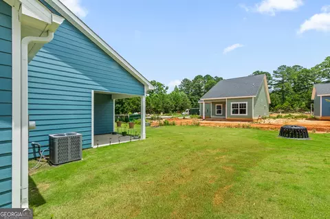Exterior - 118 Lenox Cir, Lagrange, GA 30241 photo 3 of 6