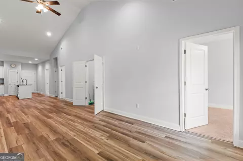 Entry Way - 118 Lenox Cir, Lagrange, GA 30241 photo 2 of 2