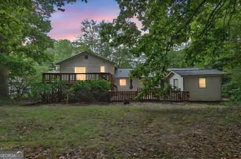 Exterior - 2031 Dennis Pl, Buford, GA 30519 photo 5 of 8