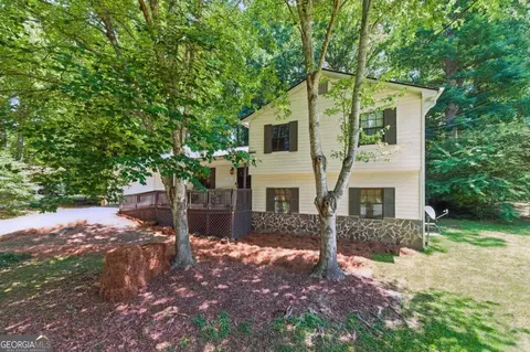 2031 Dennis Pl, Buford, GA 30519