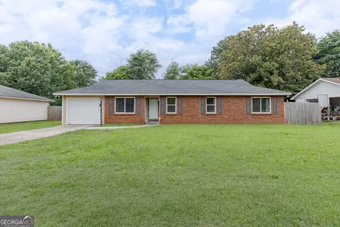 1027 Carl Vinson Pkwy, Centerville, GA 31028
