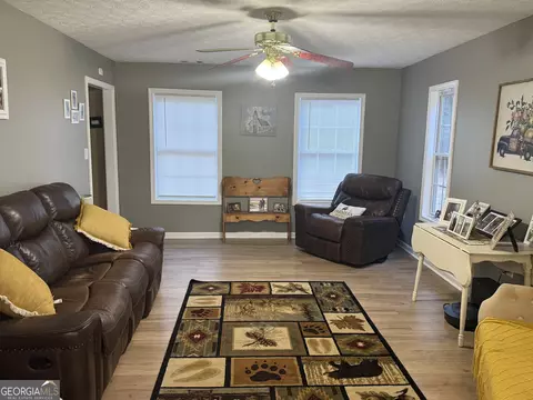 Living - 582 West Rd, Williamson, GA 30292 photo 1 of 1