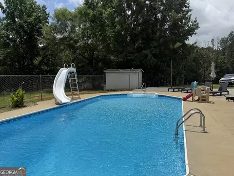 Exterior - 582 West Rd, Williamson, GA 30292 photo 12 of 13