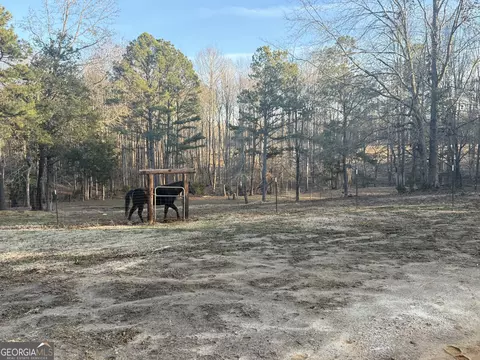 Exterior - 582 West Rd, Williamson, GA 30292 photo 4 of 13