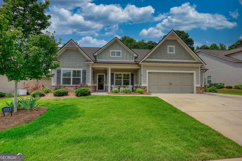253 Club Dr, Monroe, GA 30655