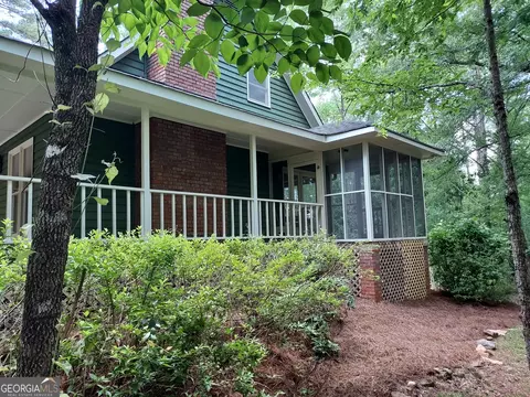 225 Williamson Dr, Williamson, GA 30292 photo 2