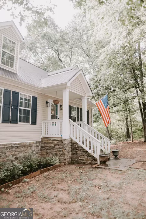 Exterior - 500 Lakeside Rd, Williamson, GA 30292 photo 8 of 8