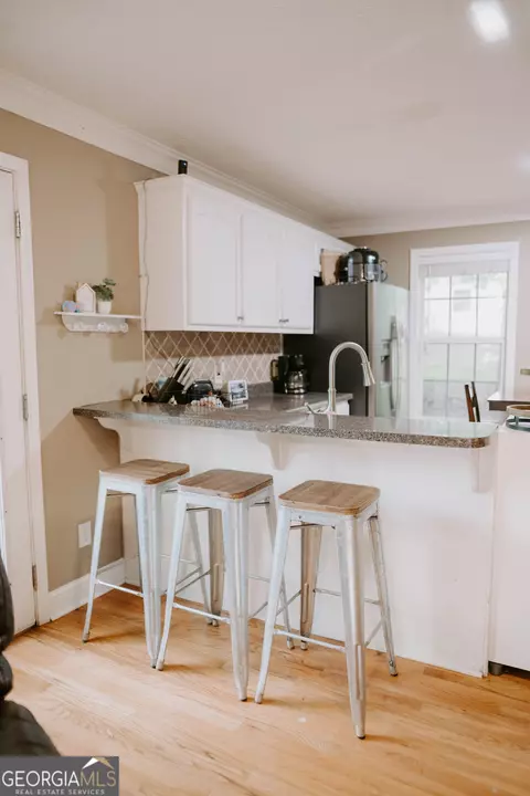 Kitchen - 500 Lakeside Rd, Williamson, GA 30292 photo 1 of 4