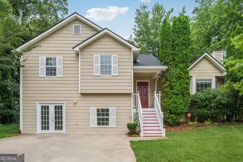 4200 Sterling Pointe Dr, Douglasville, GA 30135